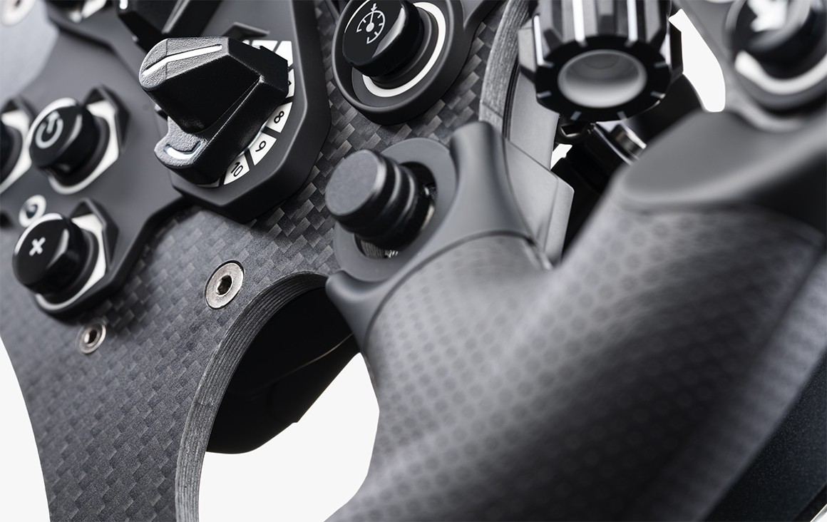 Fanatec ClubSport Steering Wheel Formula V2.5 - Image 3